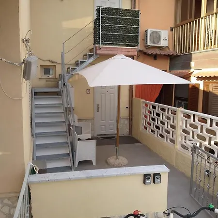 Apartment La Casa Dei Sogni Casa Vacanze *